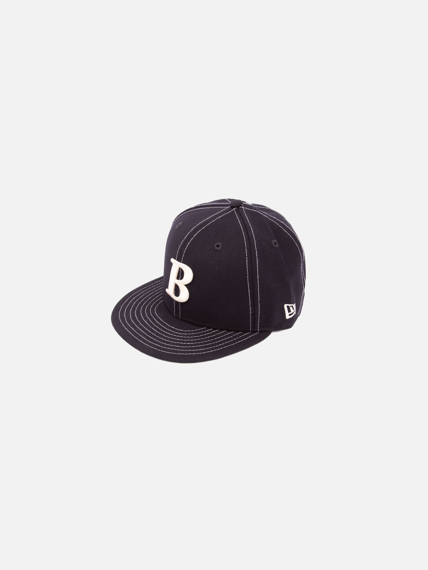 B logo baseball cap online